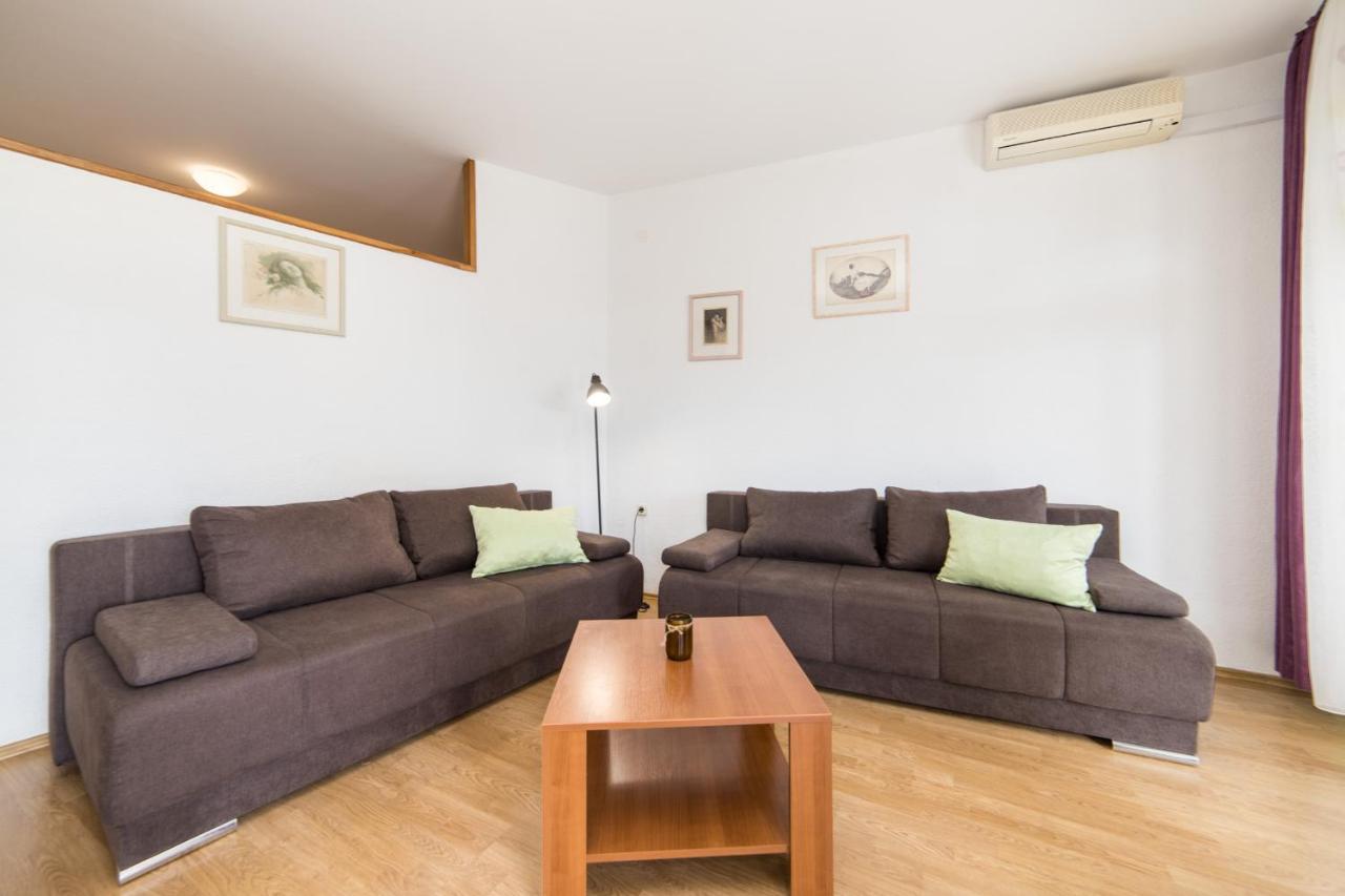 Apartmani Aida Zivogosce Ngoại thất bức ảnh