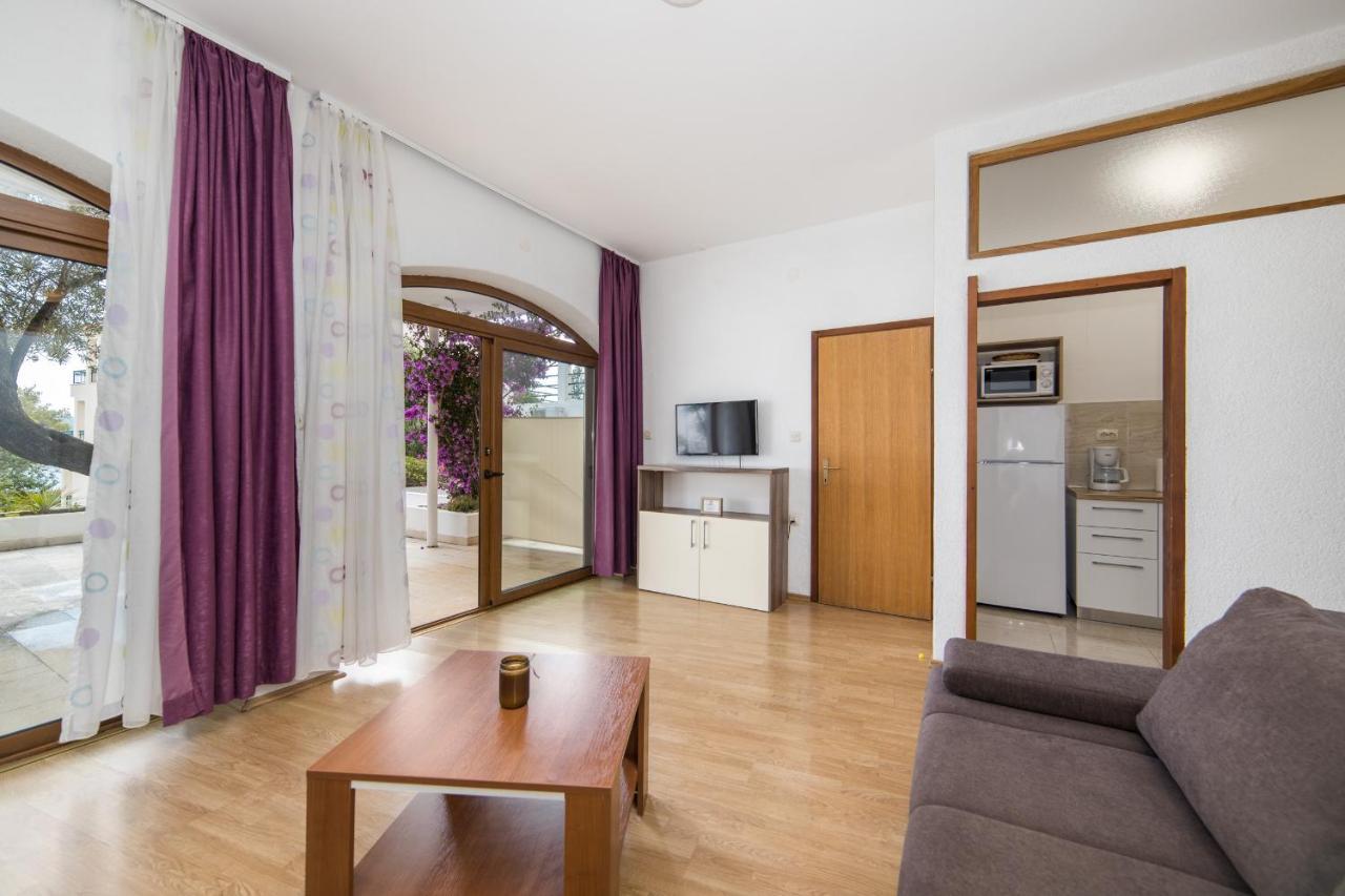 Apartmani Aida Zivogosce Ngoại thất bức ảnh