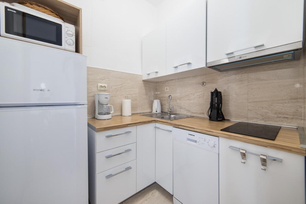 Apartmani Aida Zivogosce Ngoại thất bức ảnh