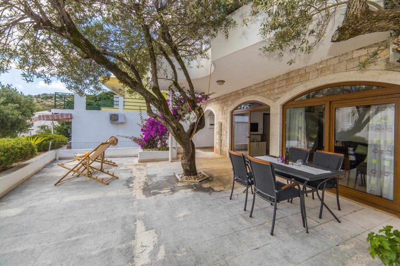 Apartmani Aida Zivogosce Ngoại thất bức ảnh