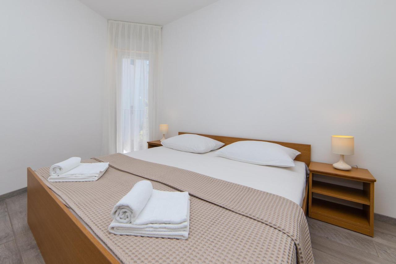 Apartmani Aida Zivogosce Ngoại thất bức ảnh