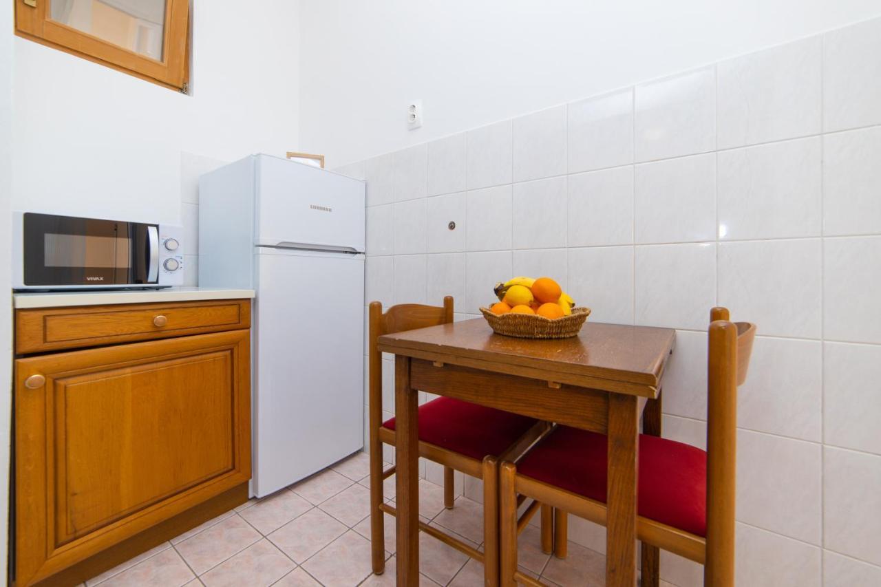 Apartmani Aida Zivogosce Ngoại thất bức ảnh