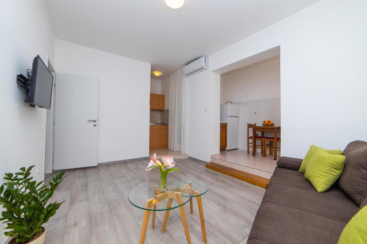 Apartmani Aida Zivogosce Ngoại thất bức ảnh